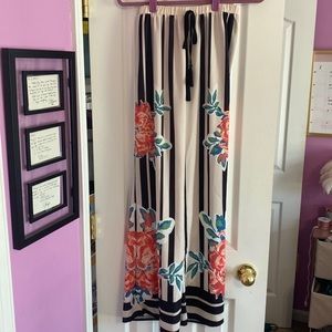 Floral and stripe matching pants and crop top set